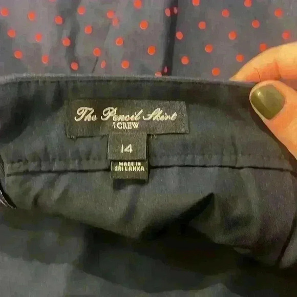 J.Crew size 14 women’s pencil skirt blue with red polkadots - Picture 3 of 3